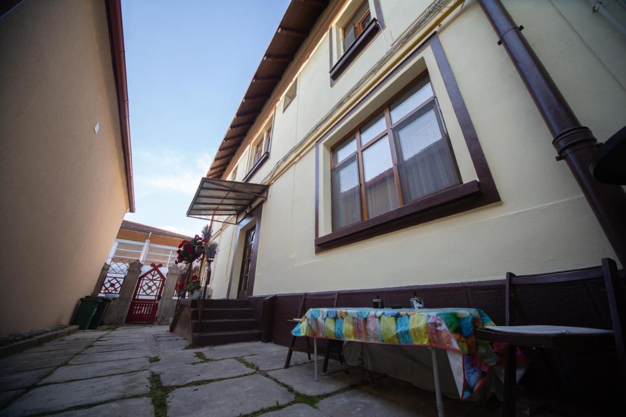 Happy Mood Apartment 5 Брашов Екстер'єр фото