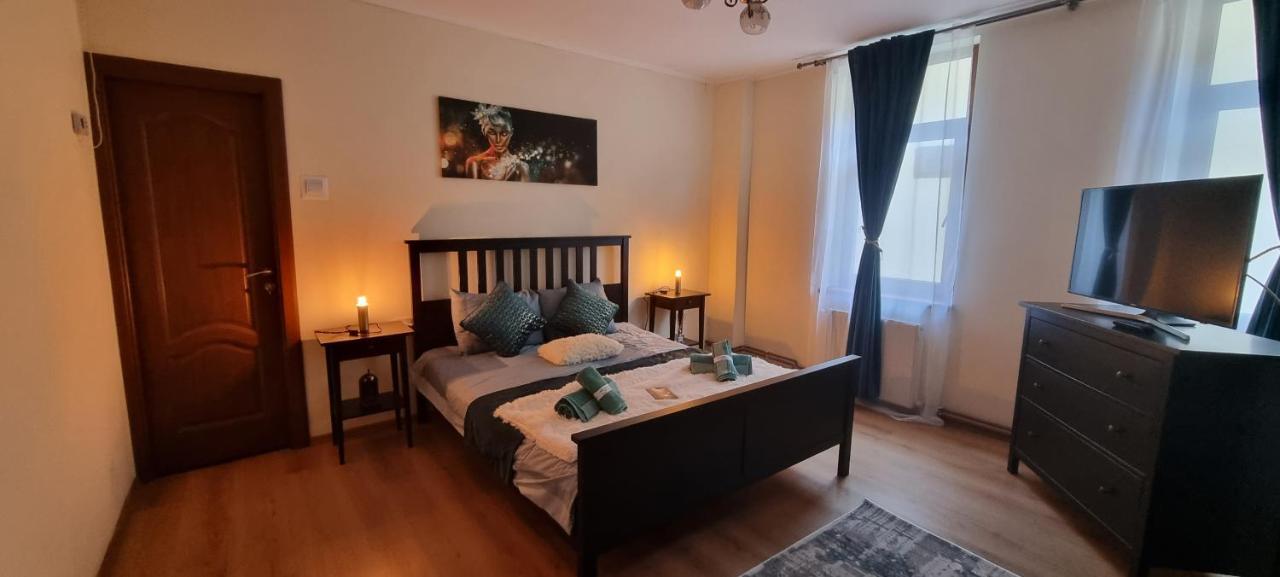 Happy Mood Apartment 5 Брашов Екстер'єр фото